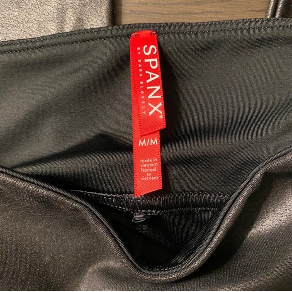 NWT BLACK SPANX LEATHER LEGGINGS BLOGGER FAVE SOLD OUT M - Picture 8 of 9